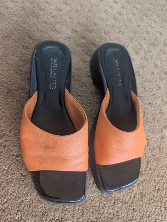 Liz Claiborne Collection Shoes - Villager By Liz Claiborne Size 7, Orange Slide sandals.